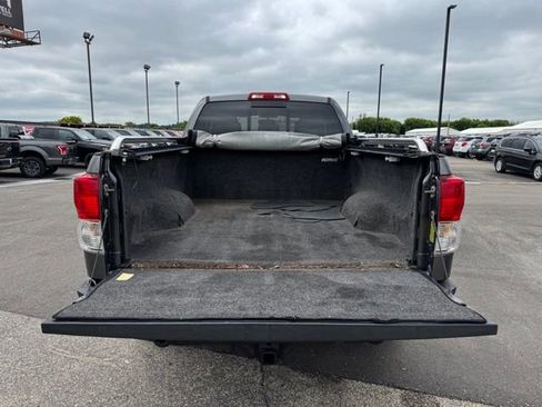 Used 2013 Toyota Tundra Limited w/ Memory Pkg AWD/4WD image 38