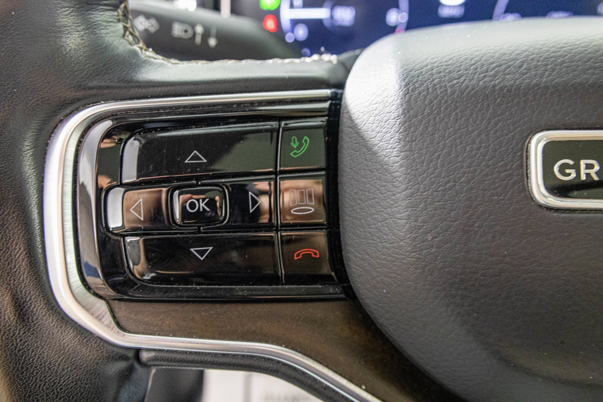 Used 2022 Jeep Grand Wagoneer Series I AWD/4WD image 36