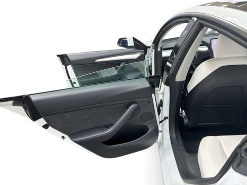 Certified 2023 Tesla Model 3 Standard Range RWD image 10