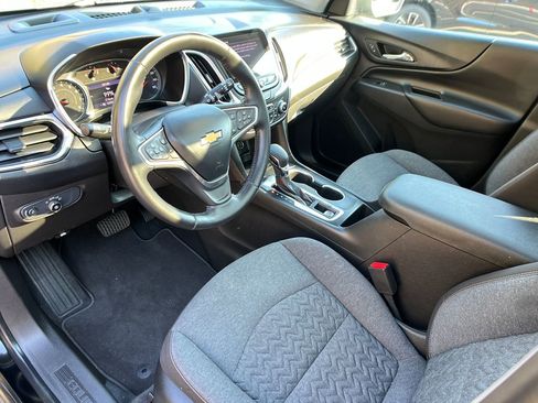 Used 2022 Chevrolet Equinox LT image 10