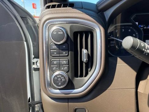 Used 2021 GMC Sierra 1500 Denali AWD/4WD image 14