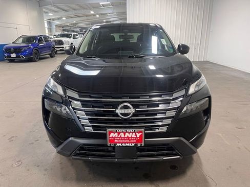 Used 2024 Nissan Rogue S image 7