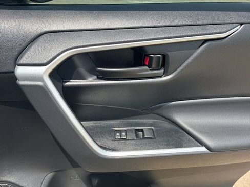 Used 2025 Toyota RAV4 LE FWD image 18