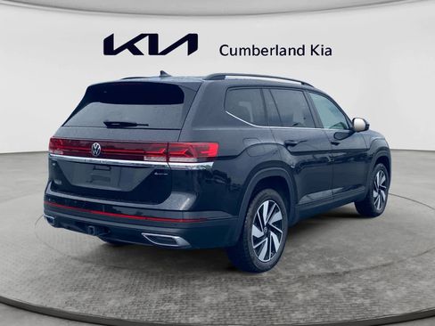 Used 2025 Volkswagen Atlas SE AWD/4WD image 5