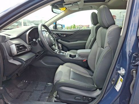 Used 2025 Subaru Outback Onyx Edition AWD/4WD image 13