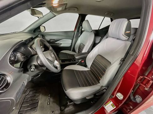 Used 2022 Nissan Kicks SR w/ Premium Package FWD image 21