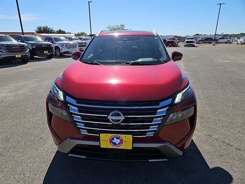 Used 2024 Nissan Rogue SL w/ SL Premium Package image 8