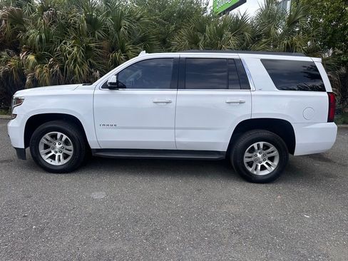 Used 2019 Chevrolet Tahoe LT w/ Luxury Package RWD image 3