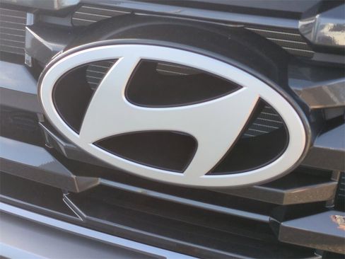 New 2026 Hyundai Tucson SE image 13