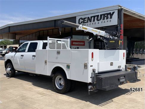 Used 2022 RAM 3500 4x4 Crew Cab DRW image 9