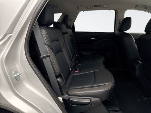 Used 2023 Nissan Pathfinder SL w/ Cargo Package AWD/4WD image 19