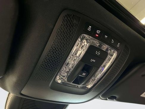 Used 2022 Mercedes-Benz GLE 350 4MATIC image 33