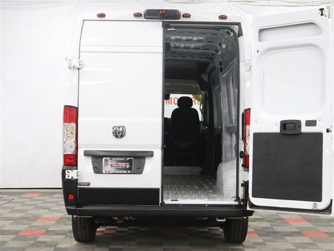 Used 2025 RAM ProMaster 2500 w/ Convenience Group FWD image 6