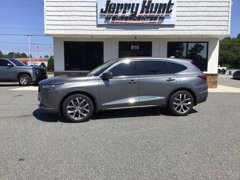 Used 2023 Acura MDX SH-AWD w/ Technology Package image 1