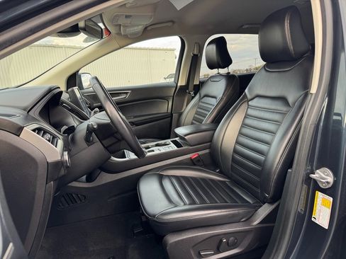 Used 2022 Ford Edge SEL image 9