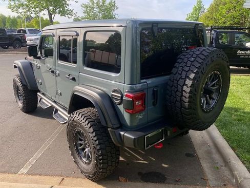Used 2024 Jeep Wrangler Unlimited Rubicon w/ XTREMEE 35" Tire Package AWD/4WD image 32