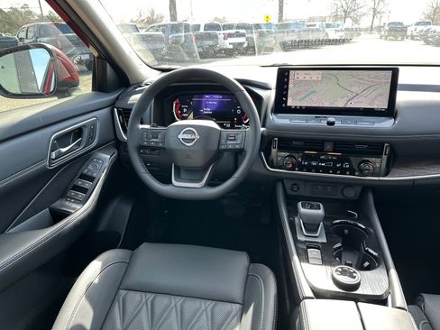 New 2026 Nissan Rogue Platinum w/ Tech Package image 23