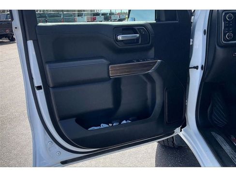 Used 2022 Chevrolet Silverado 1500 LT Trail Boss w/ Safety Package image 24