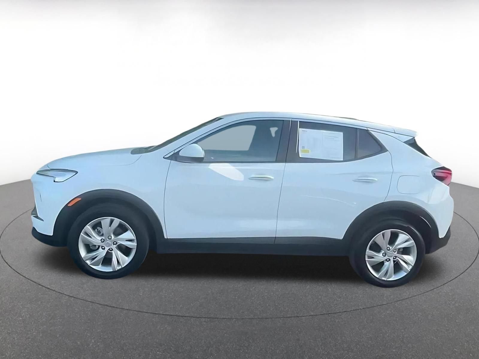 Used 2025 Buick Encore GX Preferred FWD image 8