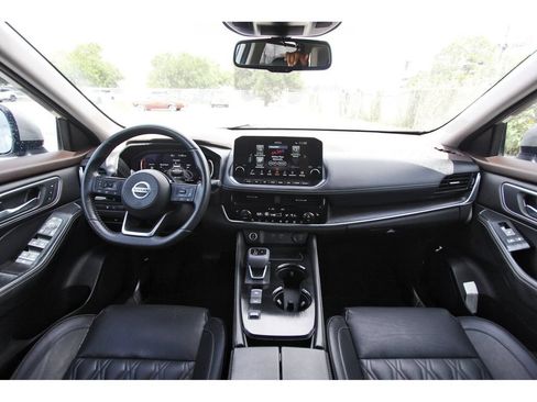Used 2021 Nissan Rogue Platinum FWD image 12
