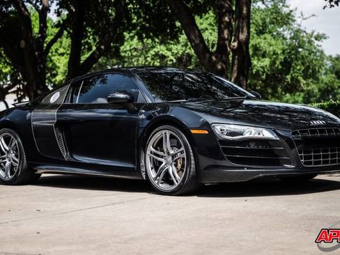 Used 2010 Audi R8 V10 AWD/4WD image 6