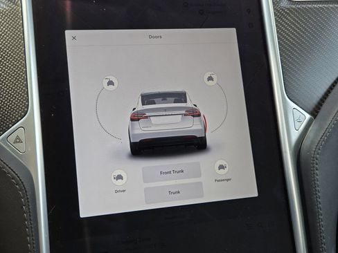 Used 2018 Tesla Model X 75D AWD/4WD image 17