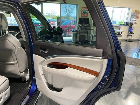Used 2017 Acura MDX SH-AWD image 18