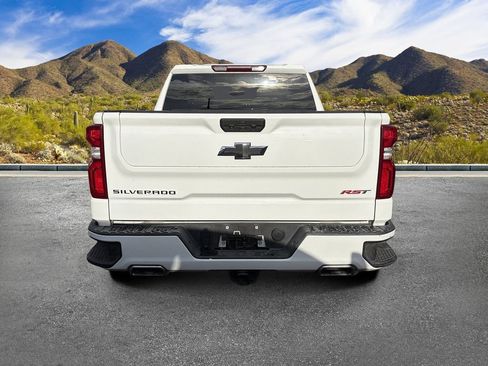 Used 2022 Chevrolet Silverado 1500 RST w/ Z71 Off-Road Package AWD/4WD image 4