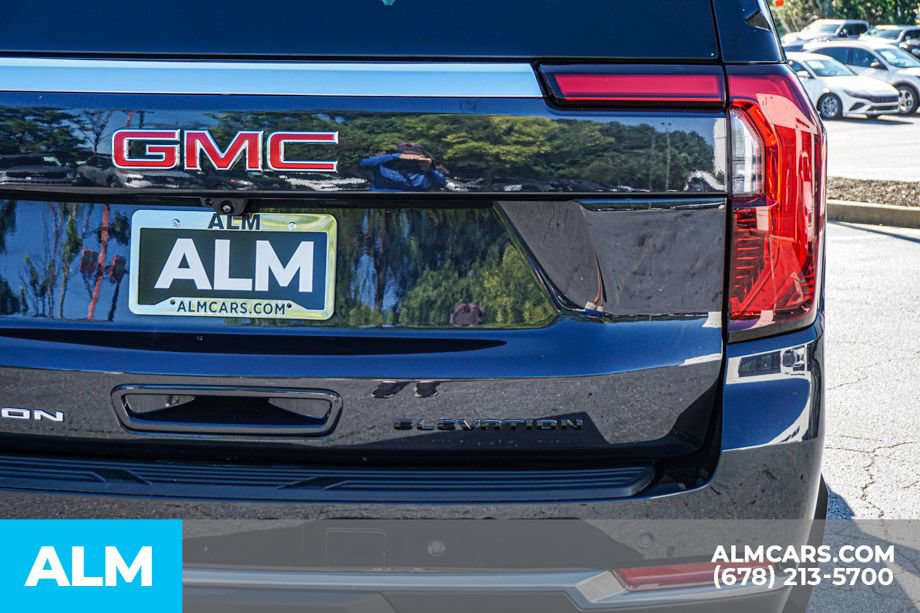 Used 2025 GMC Yukon Elevation AWD/4WD image 12