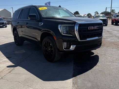 Used 2023 GMC Yukon SLE AWD/4WD image 2