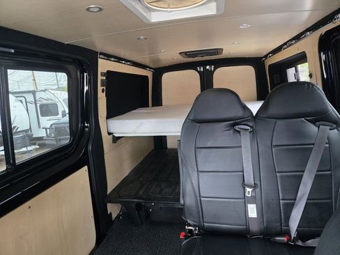 Used 2020 Mercedes-Benz Sprinter 2500 image 20