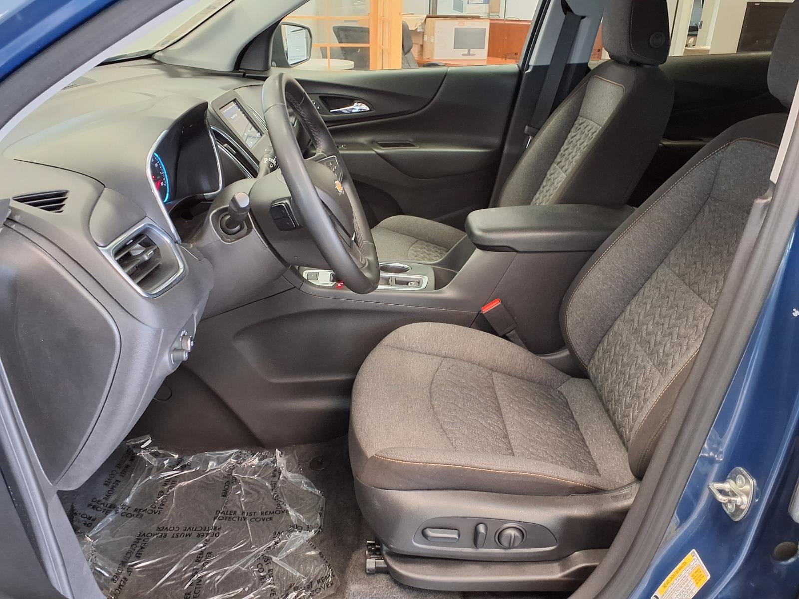 Used 2024 Chevrolet Equinox LT AWD/4WD image 19