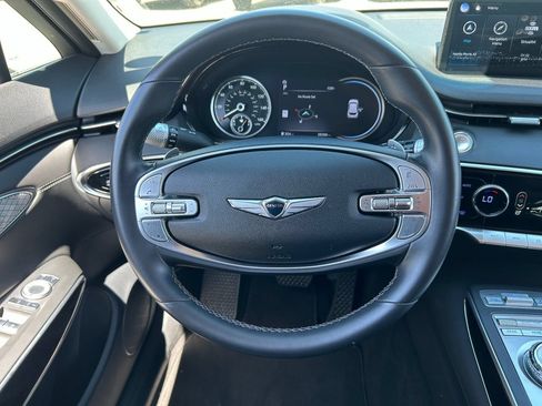 Used 2025 Genesis GV70 2.5T AWD/4WD image 23