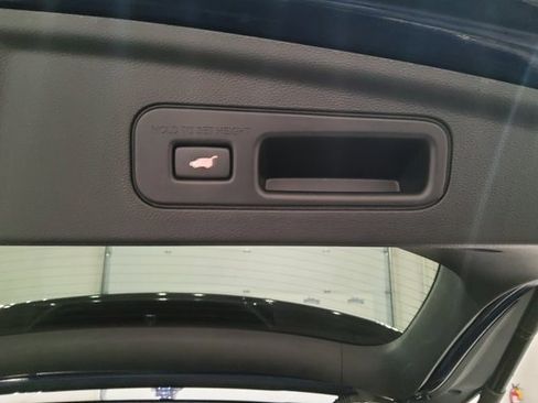 Used 2023 Acura MDX FWD w/ Technology Package image 15