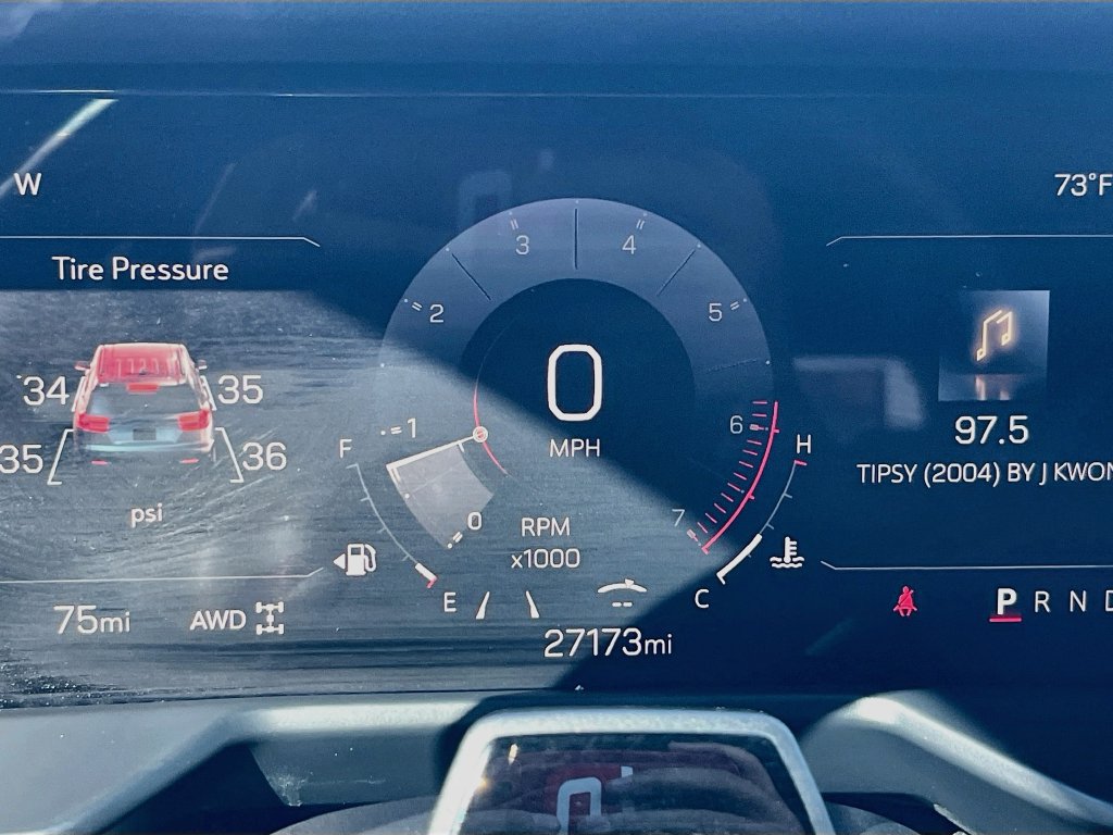 Used 2024 GMC Acadia Denali w/ Super Cruise Package AWD/4WD image 12