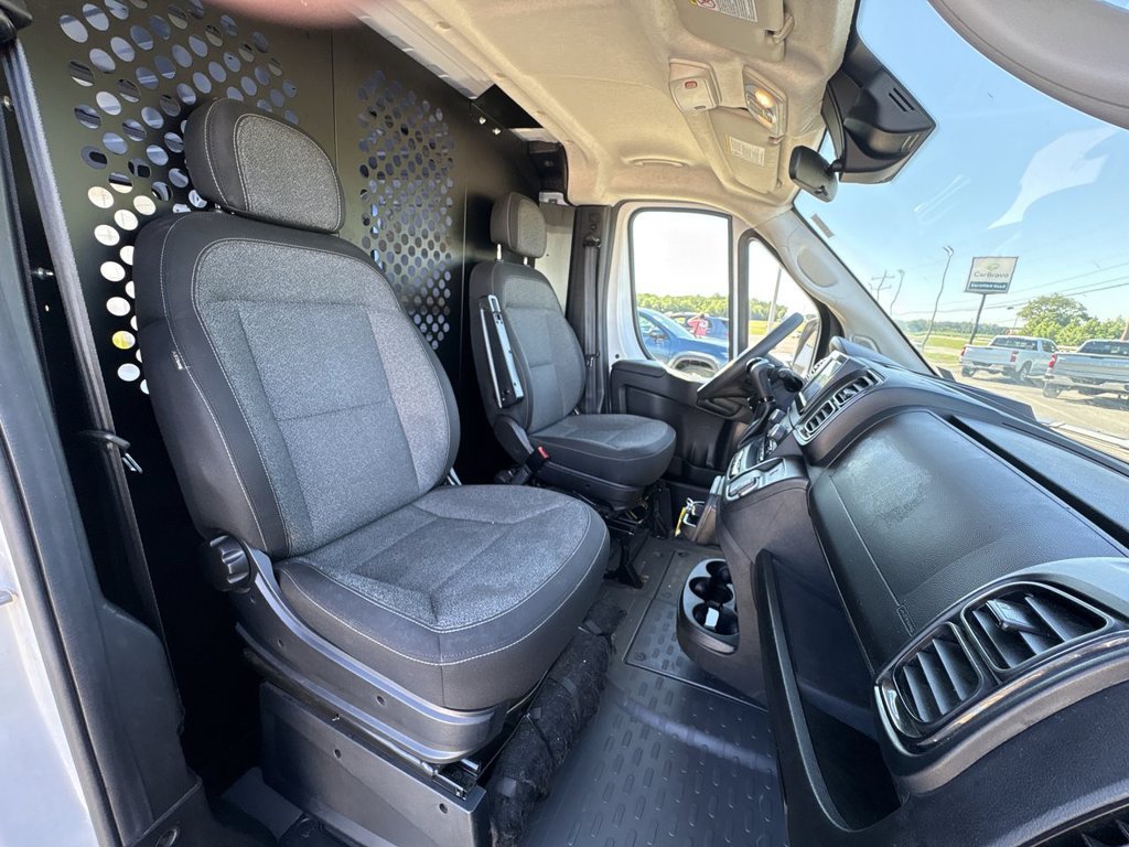 Used 2025 RAM ProMaster 2500 w/ U-Haul Equipment Group FWD image 23