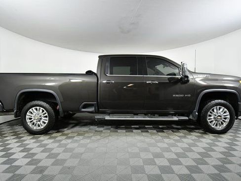 Used 2021 Chevrolet Silverado 2500 High Country w/ Safety Package II image 15