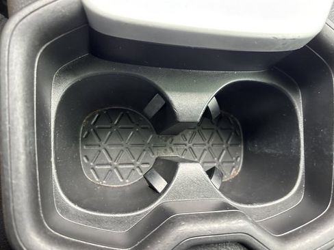 Used 2021 Toyota RAV4 XLE w/ Convenience Package image 37