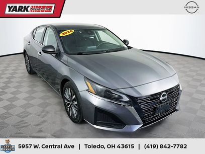 Used 2024 Nissan Altima 2.5 SV