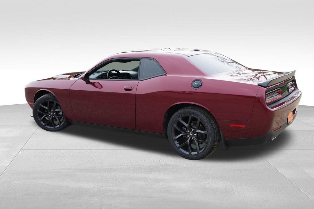 Certified 2022 Dodge Challenger SXT w/ Driver Convenience Group RWD image 8