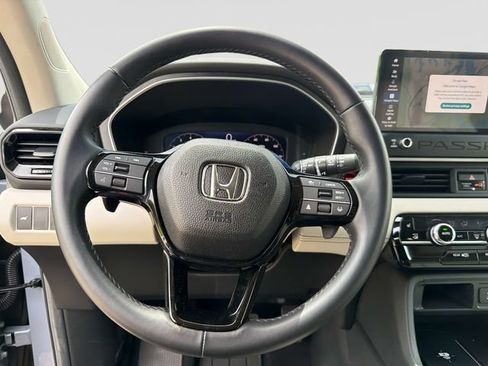 Used 2026 Honda Passport RTL image 32