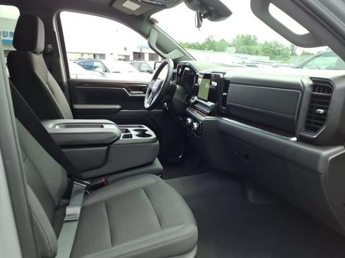 Certified 2024 GMC Sierra 1500 Elevation w/ LPO, Elevation Black Package AWD/4WD image 19