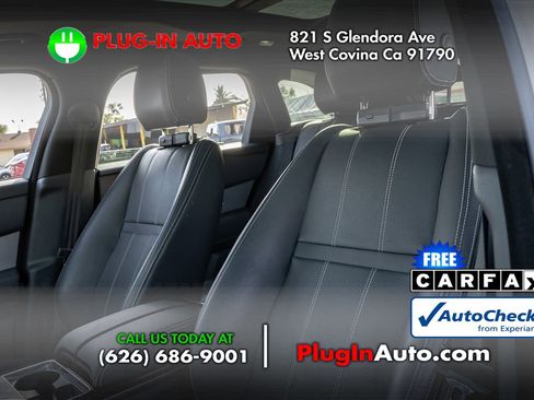 Used 2023 Land Rover Range Rover Velar R-Dynamic S image 6