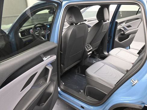 New 2026 Volkswagen Tiguan SE R-Line image 39