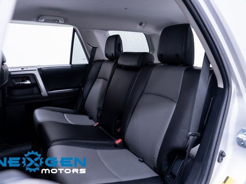 Used 2021 Toyota 4Runner SR5 Premium image 39