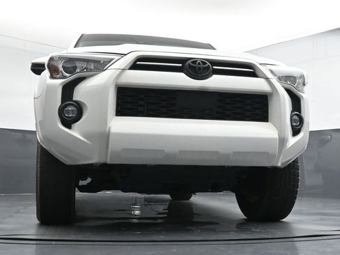 Used 2021 Toyota 4Runner SR5 image 19