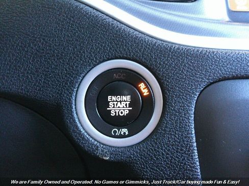 Used 2021 Dodge Charger SXT w/ Blacktop Package image 39