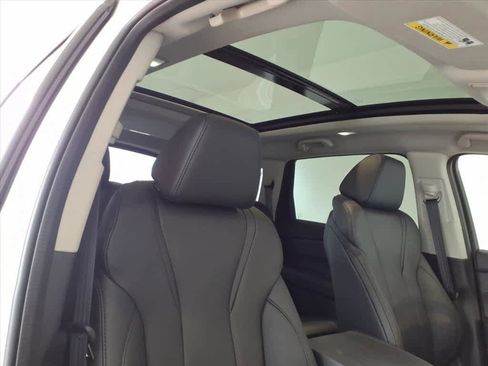 Used 2025 Acura MDX SH-AWD image 22