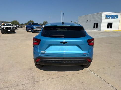 New 2026 Chevrolet Trax RS w/ Driver Confidence Package FWD image 7