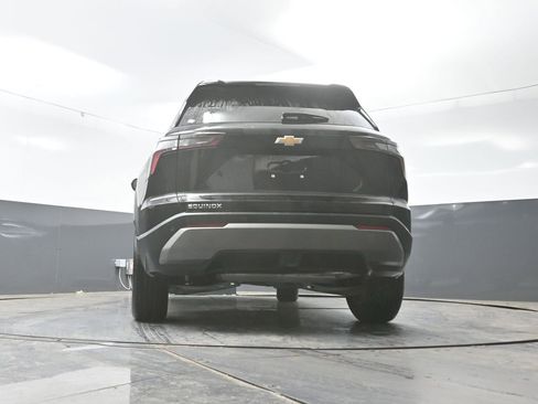 Used 2025 Chevrolet Equinox LT image 32